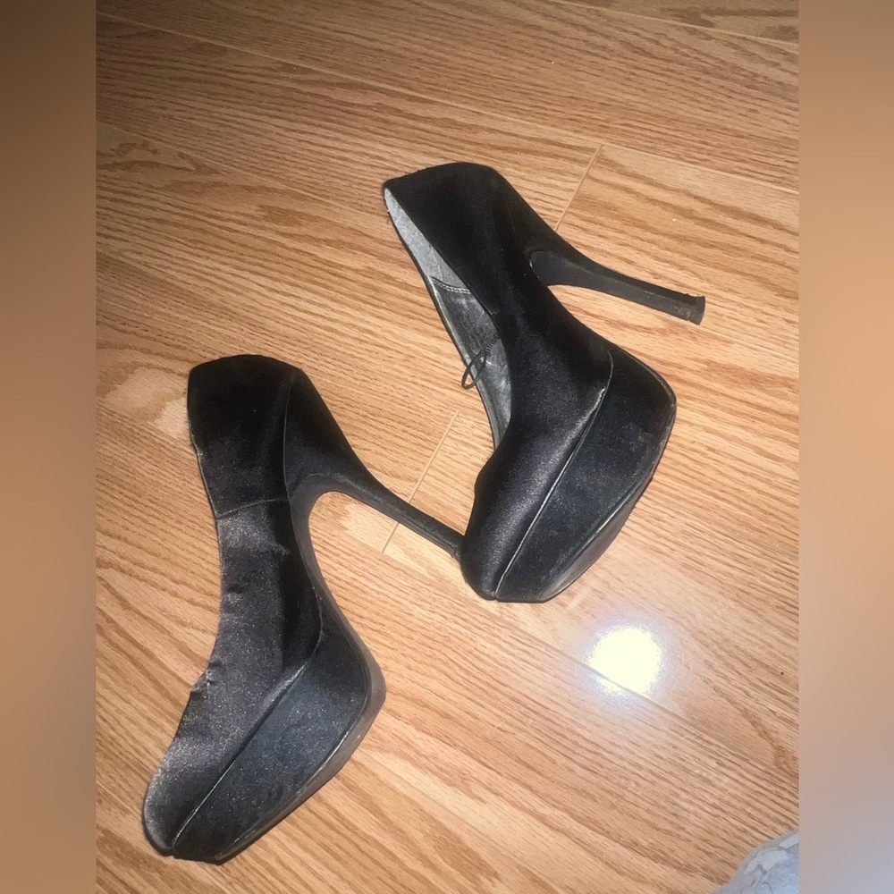 Black Women's Shoes 3.5 Inch Heel
